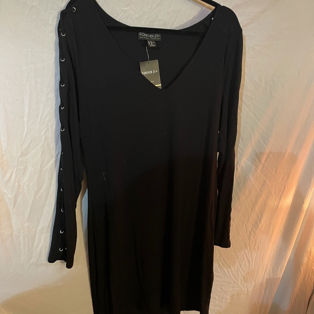 Black forever 21 fitted dress!